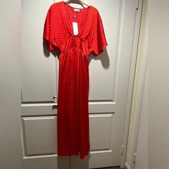 Q2 MAXI CINCHED AT THE WAIST DRESS WITH ANGEL SLEEVES IN RED POLKA size S - Picture 4 of 11